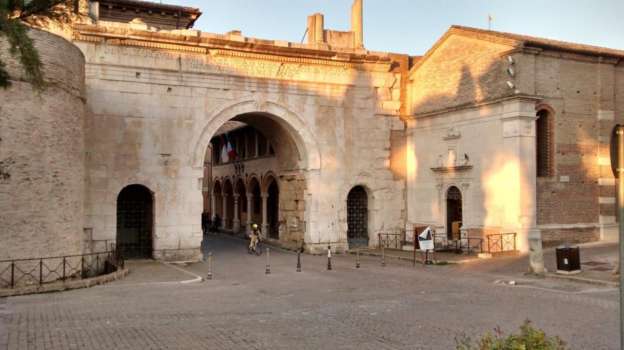 Luna Di Citta Fano Kültér fotó